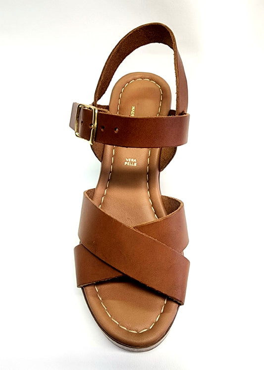 Brown 100 % italian made plateform shoes