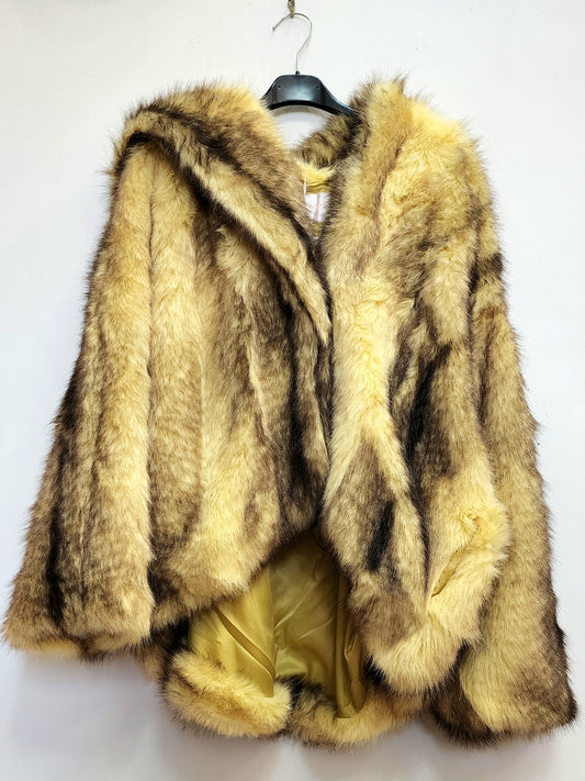 SHORT FO-FUR COATS