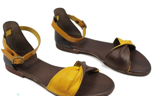 Flat Sandals in genuine Leather